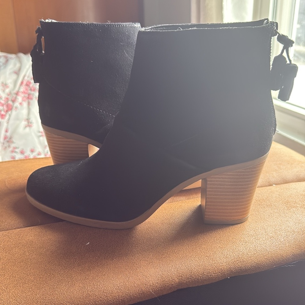 Hush Puppies Ingrid Heel Ankle Boot size 9.5